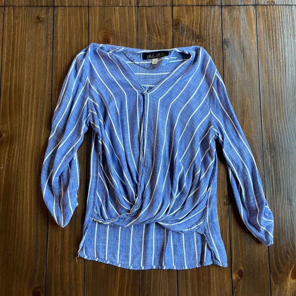Light threaded shirt
